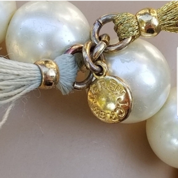 J.CREW RETIRED FAUX PEARL & TASSEL STRETCH BRACELET - Picture 2 of 3